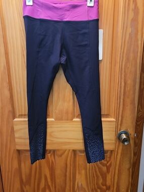 Lululemon Black Leggings with Pink Waistband and Accented Ankles